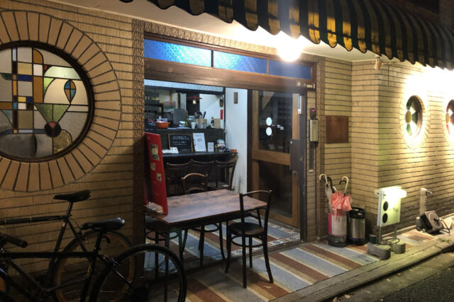Hachi Record Shop and Bar（ハチ レコードショップ＆バー ）