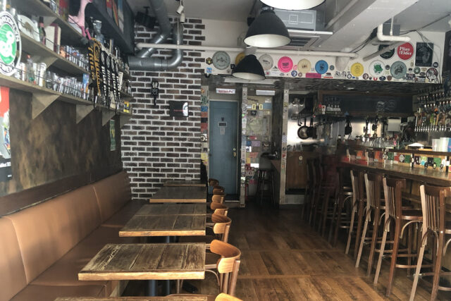 Watering Hole （ウォータリング ホール）