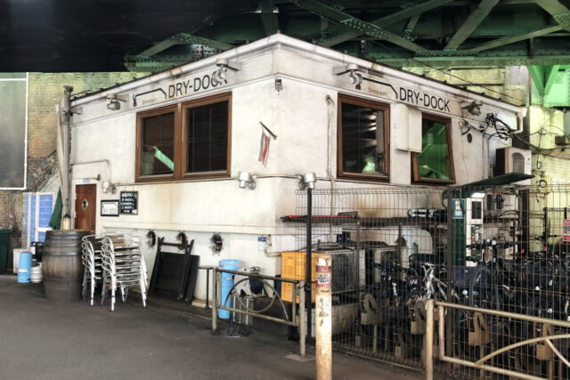 新橋 DRY-DOCK（ドライドック）