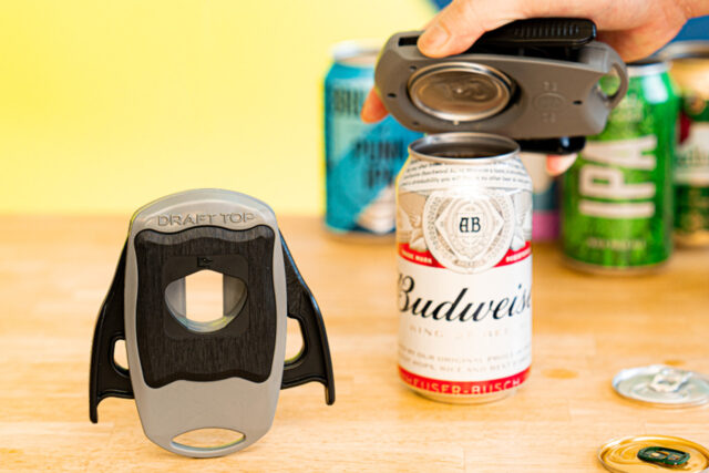 缶ビールの喉ごしや香りを楽しめる缶オープナー『Draft Top LIFT US版』