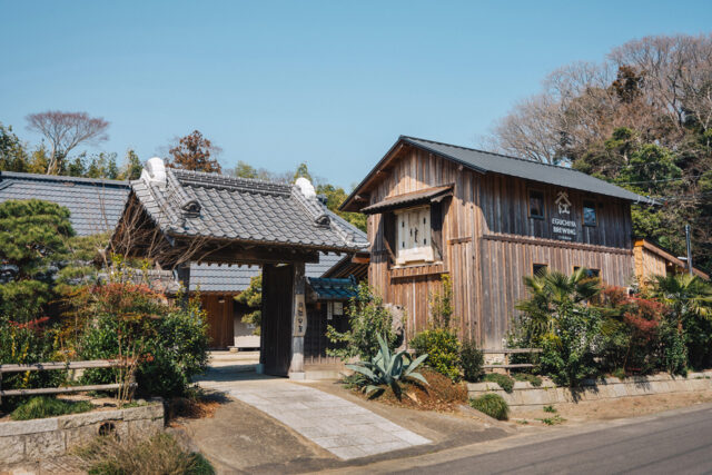 築110年の元造り酒屋のゲストハウス敷地内にクラフトビール醸造所がオープン